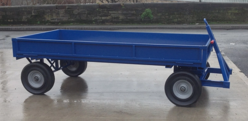 TT7DS:  2440 x 1220 mm, 2500 KG Turntable Truck with Drop Sides